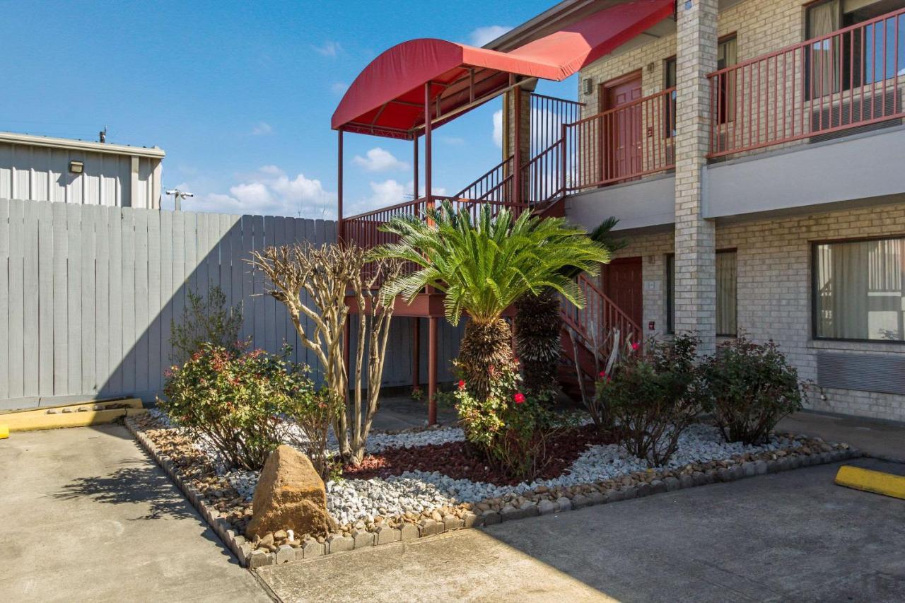 Econo Lodge Houston Brookhollow Exterior foto