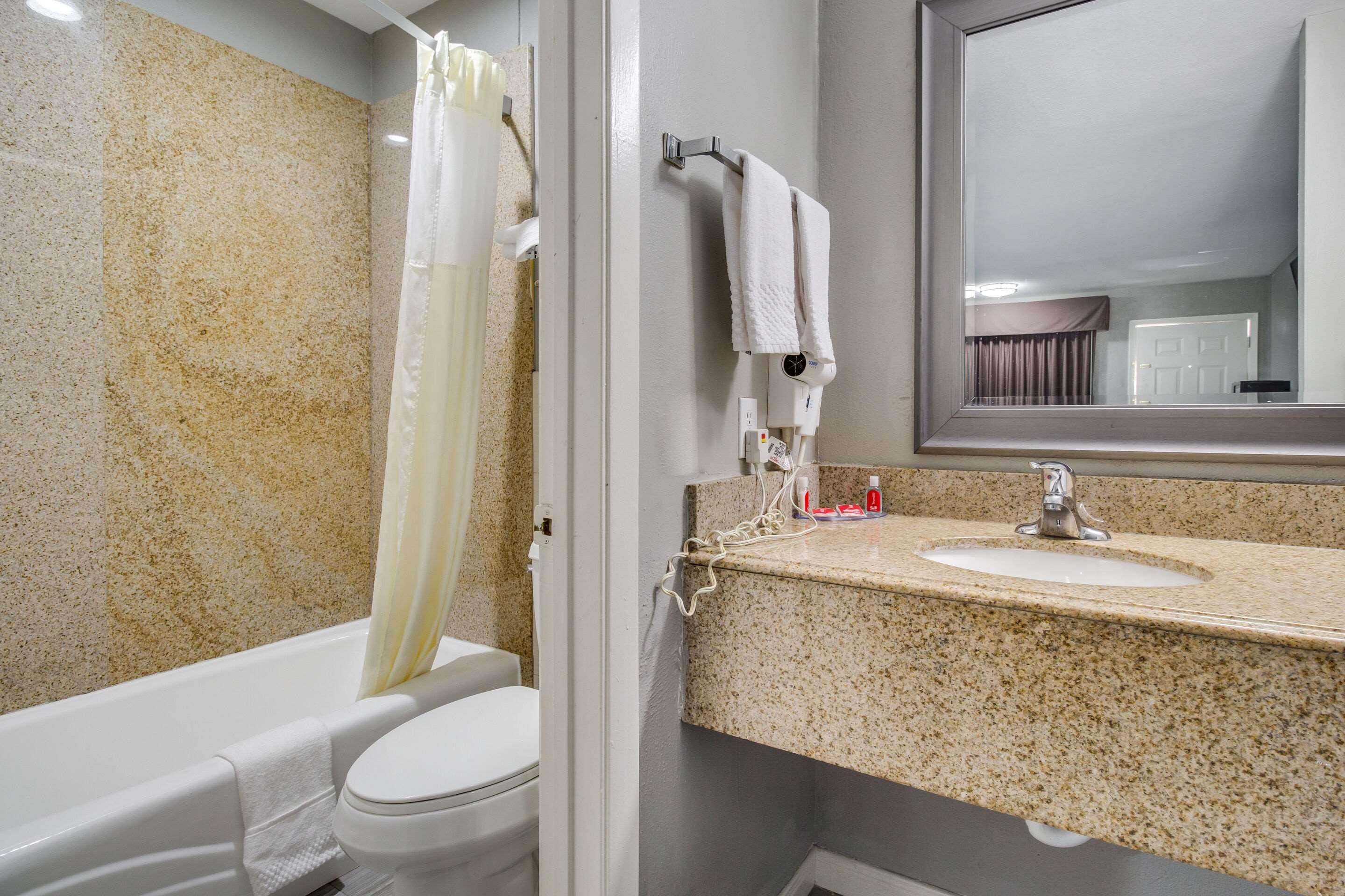 Econo Lodge Houston Brookhollow Exterior foto